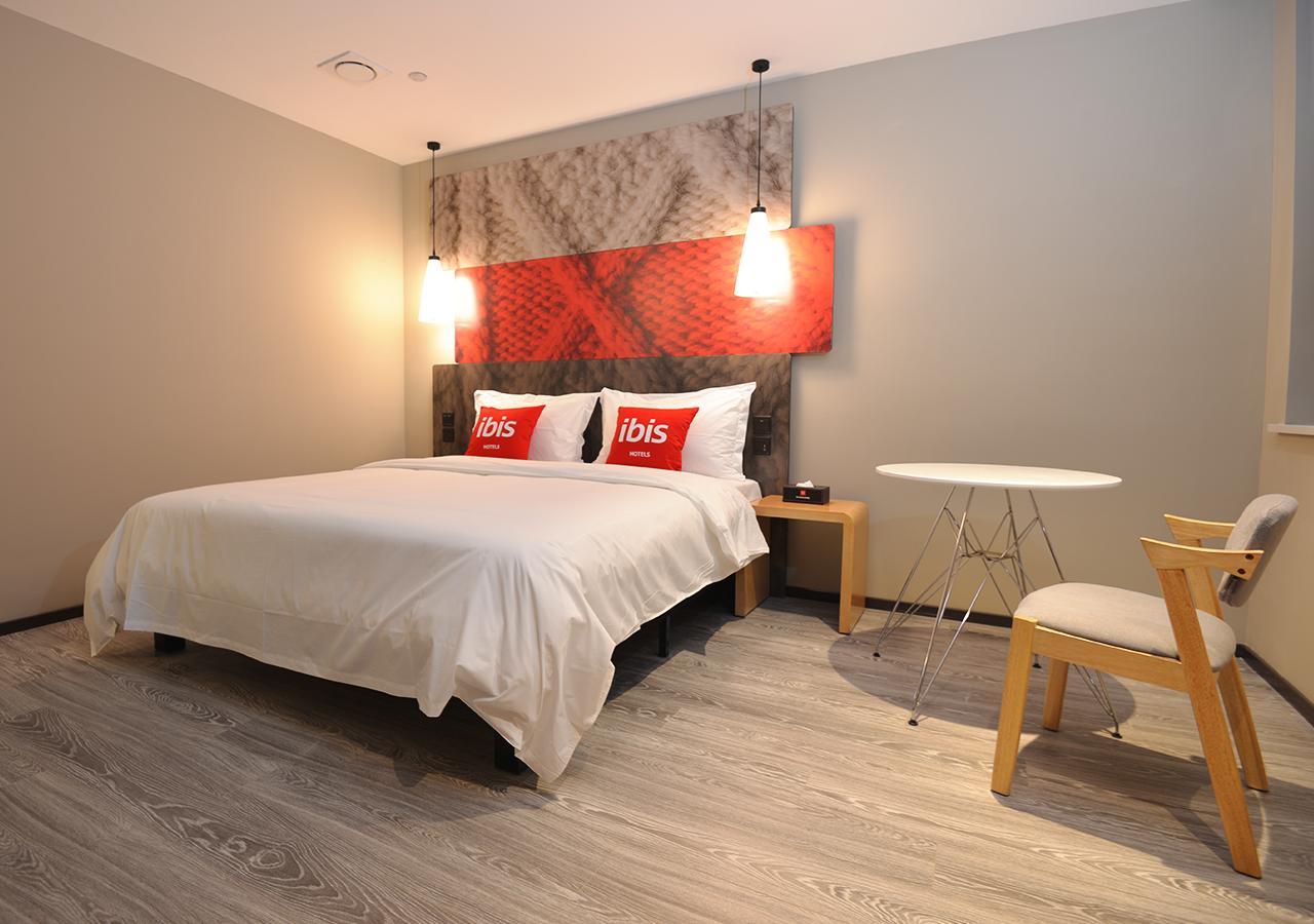 Hotel Ibis Nanjing Tianyin Avenue Extérieur photo