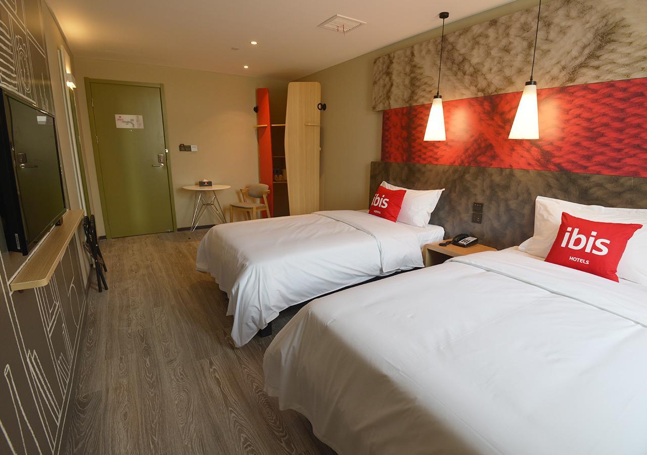 Hotel Ibis Nanjing Tianyin Avenue Extérieur photo